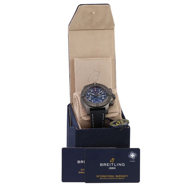 Breitling Super Avenger V13375 Image 5